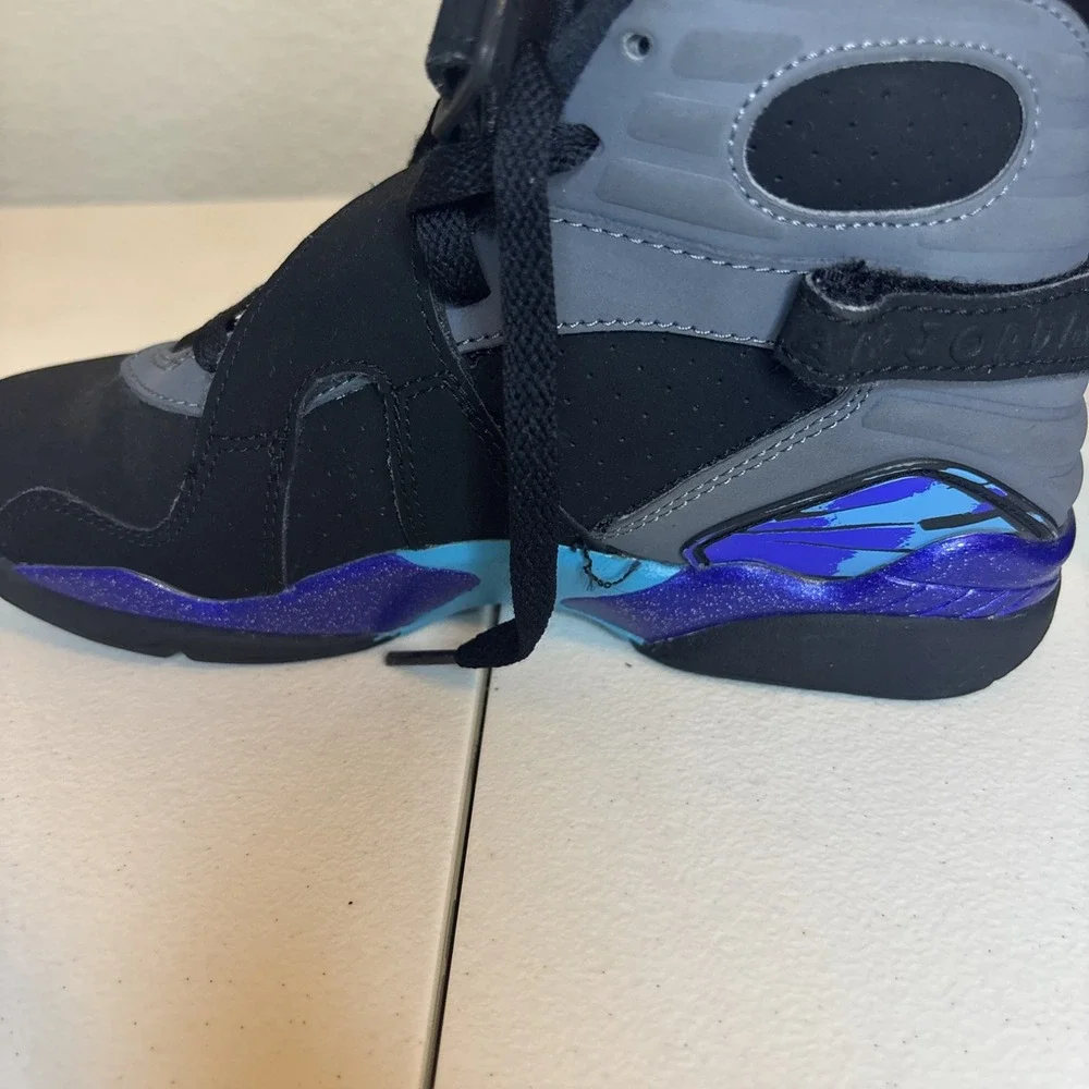 Size 4Y- Jordan 8 Retro‎ 2015 Mid Aqua NO BOX